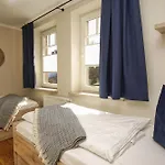 Haus Am Nr 08 *
