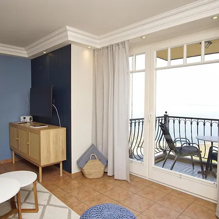 Mit Traumhaftem Meerblick - Haus Am 08 아파트 로메